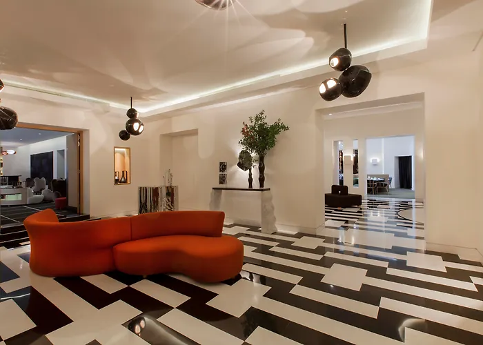 Marignan Champs-ElyséesHotel Stelle